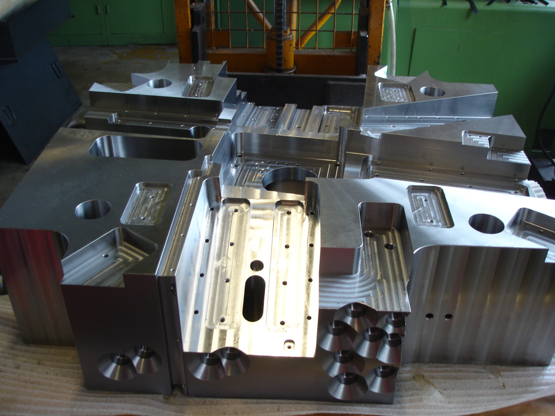 Kuhn Feinmechanik GmbH& Co KG