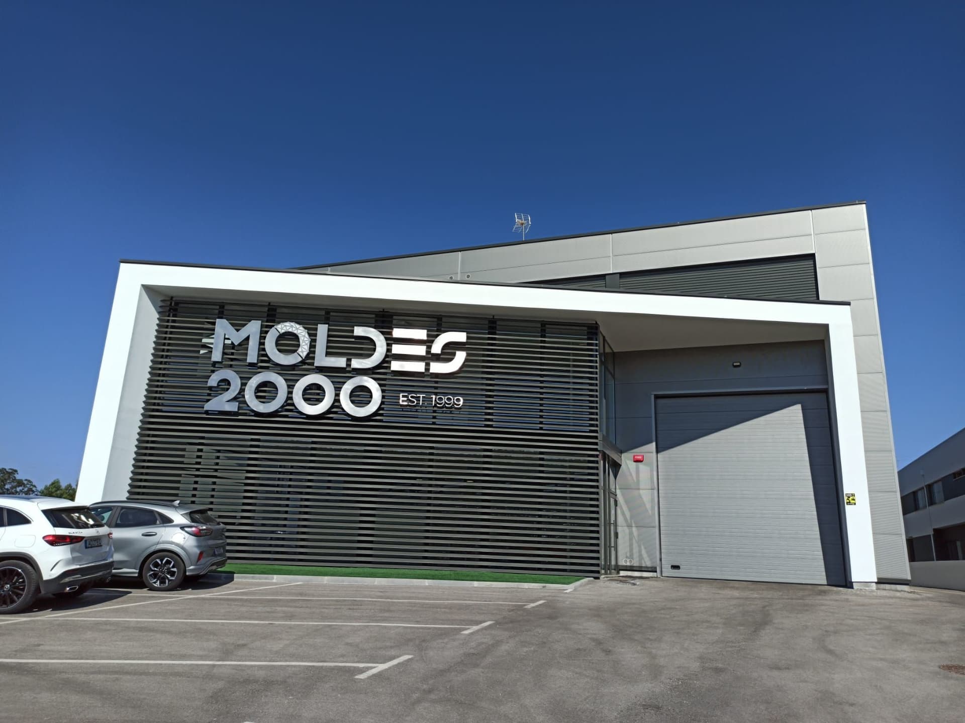 Moldes 2000, Lda