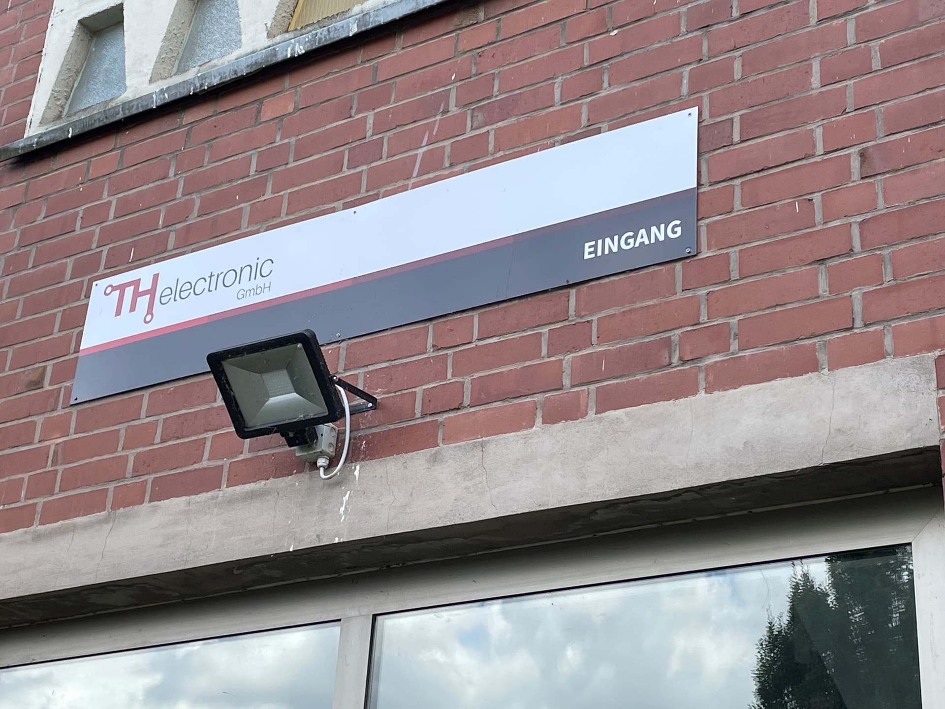 TH Electronic GmbH