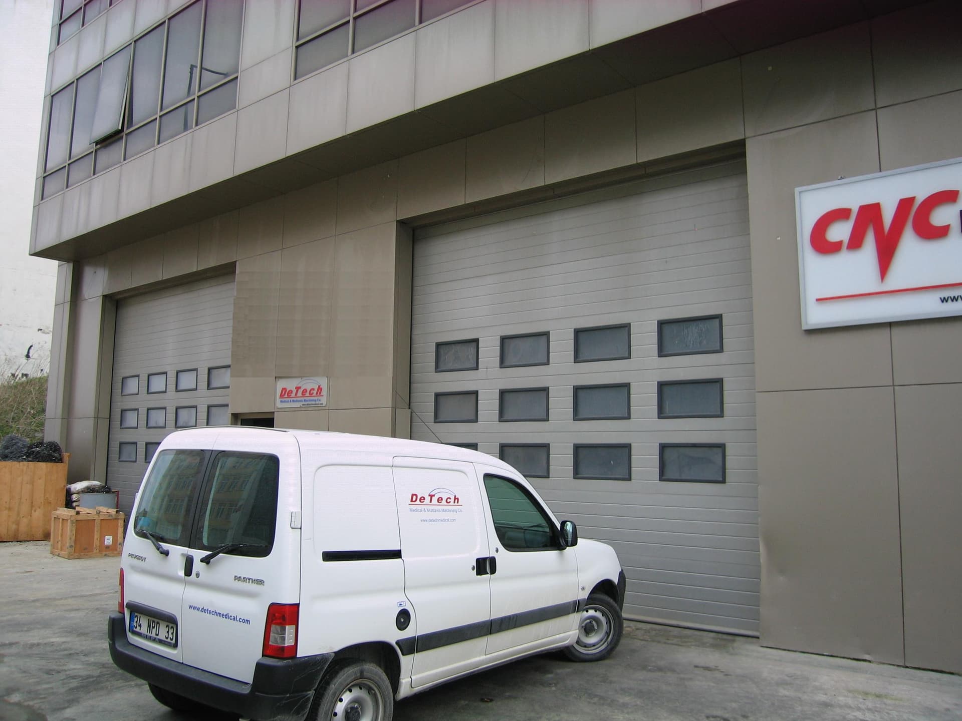 DeTech Medical & Multiaxis Machining Co.