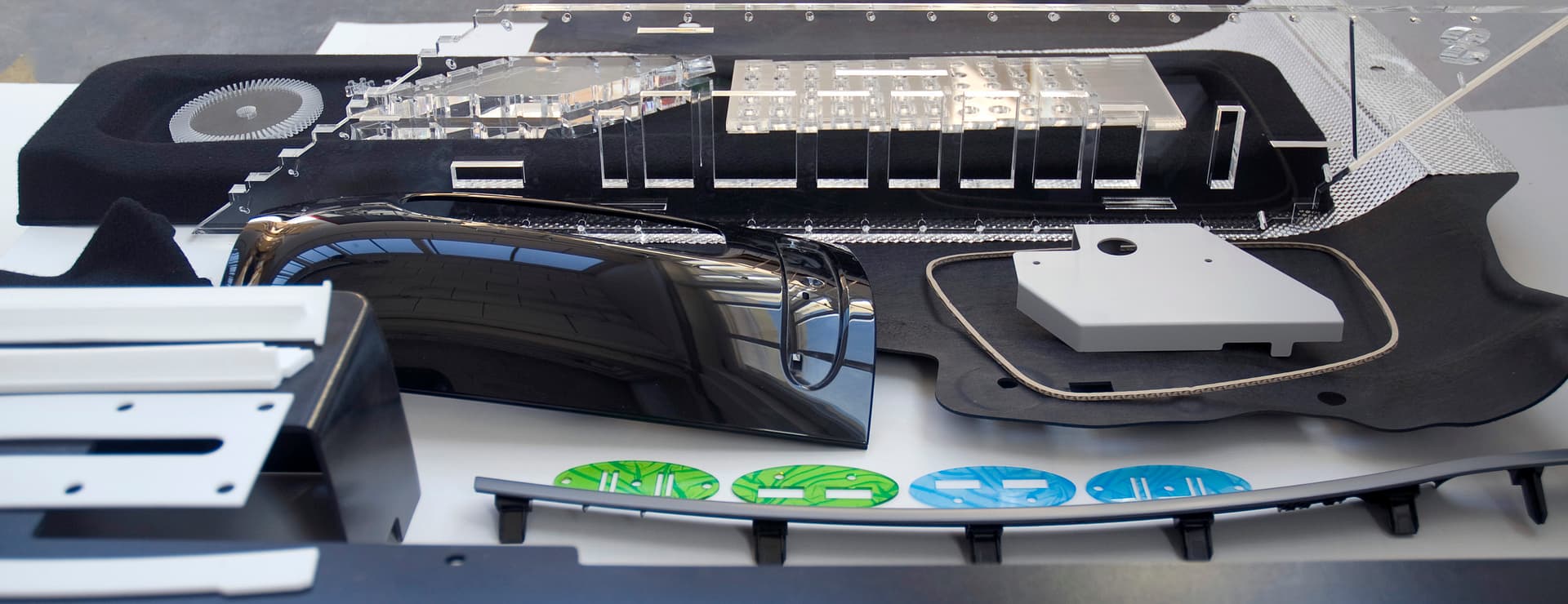 ZB-Laser AG<br>Laserschneiden von Kunststoffen und nichtmetallischen Materialien