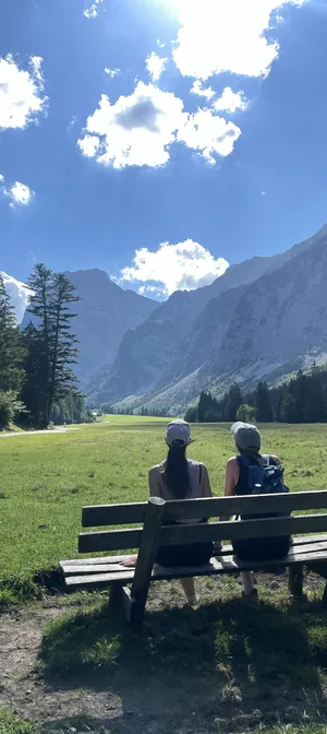 Wanderpause in den Bergen