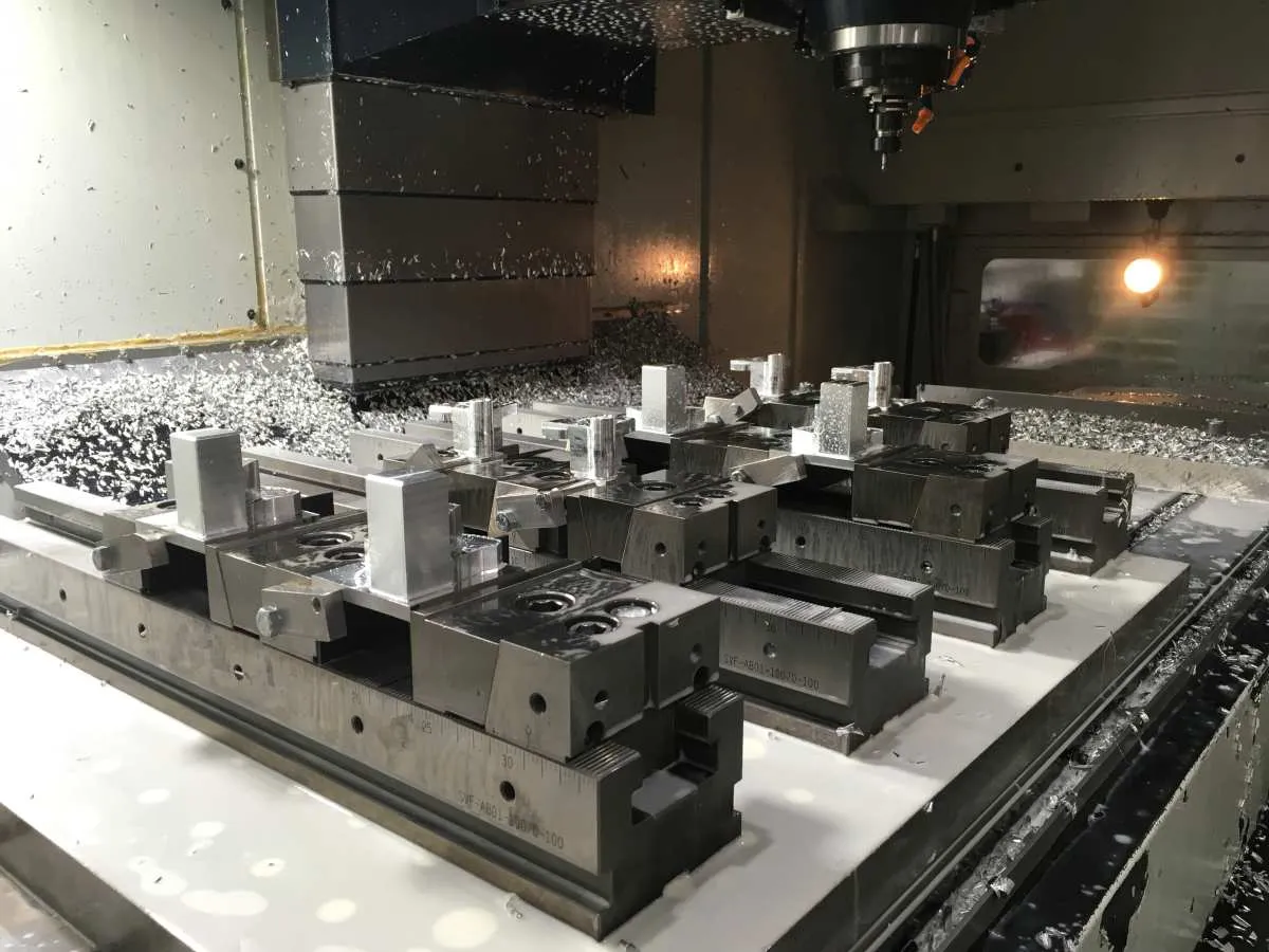 Società di fresatura CNC ZERNat Mechatronik GmbH